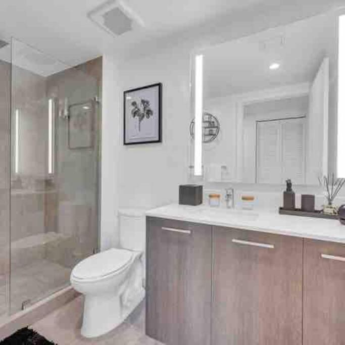 Spacious 2 Beds With Ocean View 마이애미 외부 사진